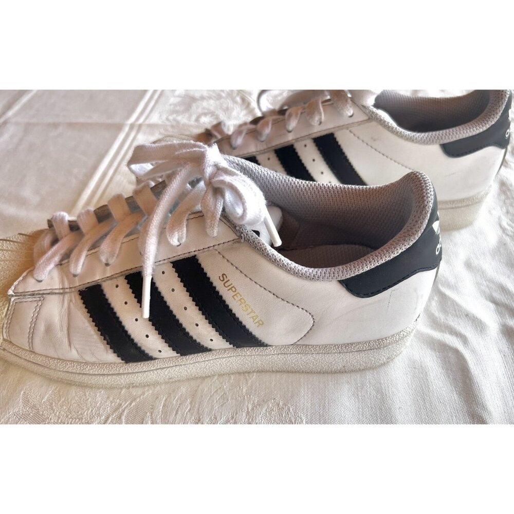 Adidas Superstar Sneakers Women’s Size 5.5 White Black Shoes